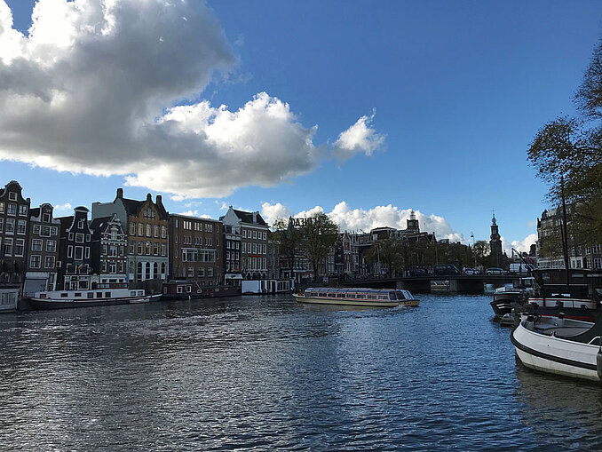Bootsfahrt auf der Amstel mit wunderschönem Ausblick. Bilder: Kolpingjugend